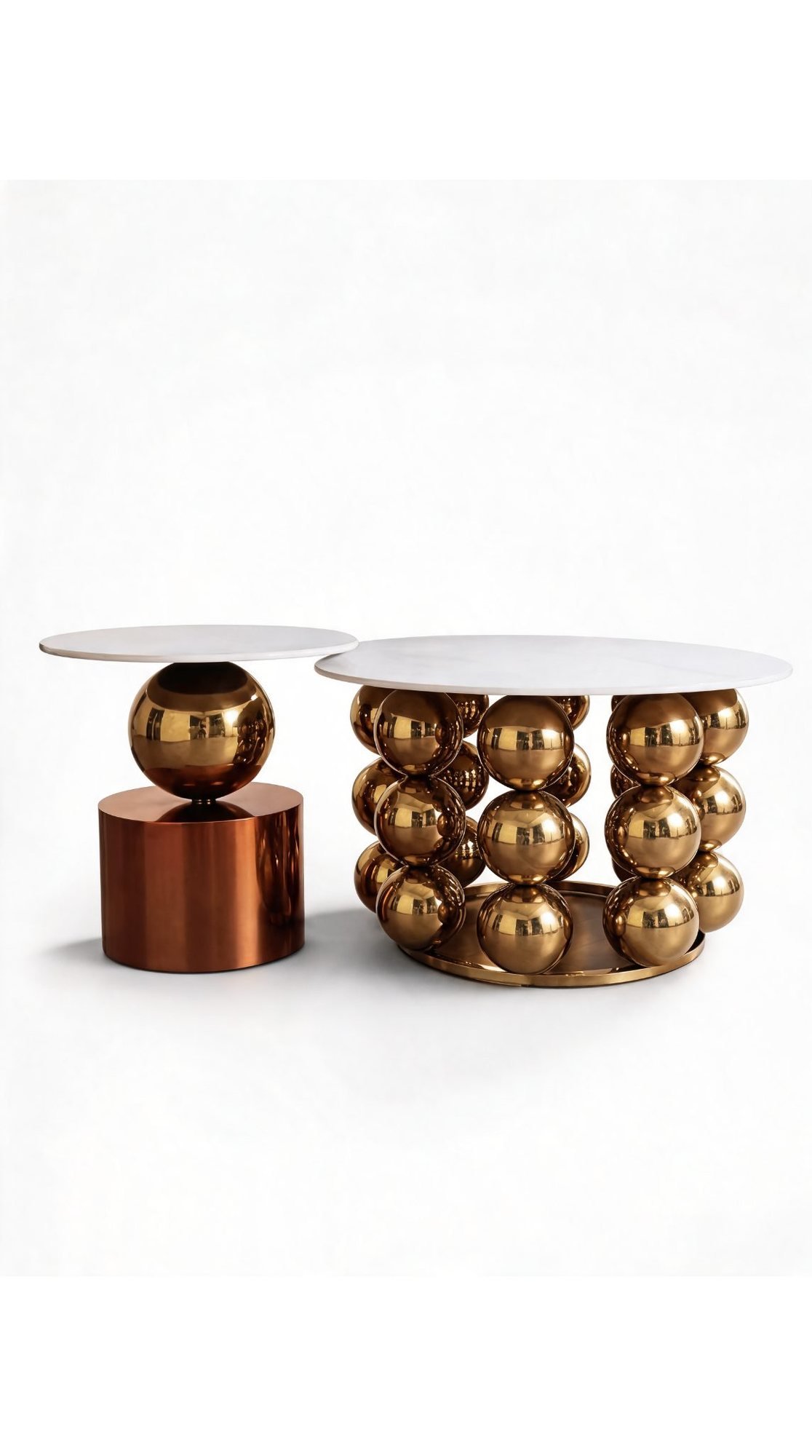 Table de Salon — Duo Sphères Dorées & Cylindre Cuivré